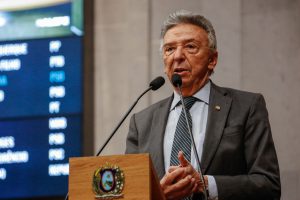 QUEIROZ - “Cientistas vão se unir para estudar o tamanho do dano ambiental causado e o que poderá ser feito para recuperar o ecossistema.” Foto: Roberto Soares