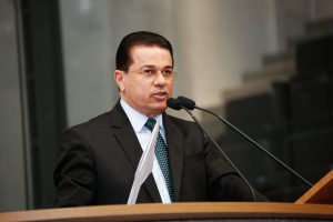 DADOS - Documento poderá conter informações como nome social, título de eleitor, número do PIS/Pasep, certificado militar e tipo sanguíneo. Foto: Roberto Soares
