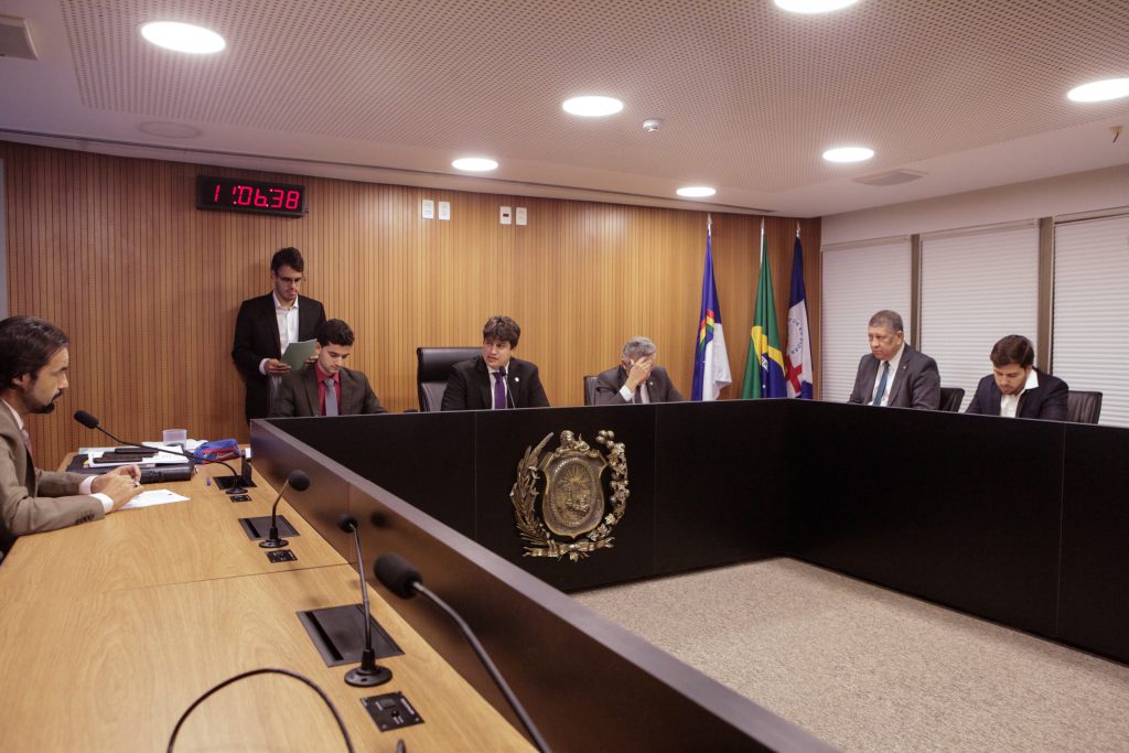 PEC - Medida prevista no Plano Mais Brasil atingiria cidades com menos de 5 mil habitantes e arrecadação própria inferior a 10%. Em Pernambuco, Ingazeira e Itacuruba se enquadram no critério. Foto: Nando Chiappetta
