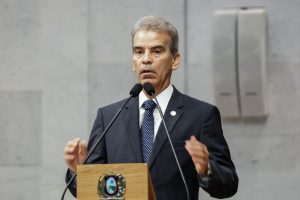 ANÁLISE - “Se a economia está bem, os brasileiros são beneficiados com mais recursos para se investir em educação, saúde e infraestrutura.” Foto: Roberto Soares