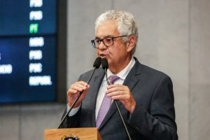 TRIBUTO - “Precisamos reverenciar esse grande músico que, em vida, nos presenteou com canções magníficas.” Foto: Roberto Soares