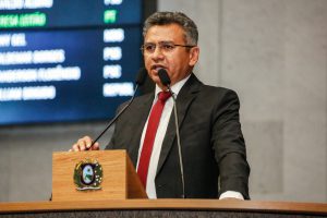 CRÍTICA - “Lula é vítima de perseguição política e da interpretação equivocada que fizeram da Constituição Federal”, posicionou-se Doriel Barros. Foto: Roberto Soares