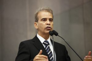 FEITOSA - “Em Pernambuco, a situação é pior para elas: temos desemprego 13,4% para homens e quase 20% para mulheres.” Foto: Roberto Soares