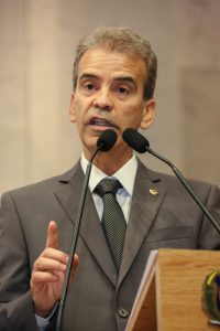 SOLUÇÃO - “Quero fazer um grande agradecimento aos Correios e aos prefeitos de Quixaba e de Jatobá, que providenciaram as reformas.” Foto: Roberto Soares