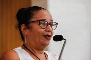 RISCO - Eleonora Pereira precisou se refugiar na Angola, por dois anos, para fugir de ameaças que sofreu dos assassinos de seu filho. Foto: Evane Manço