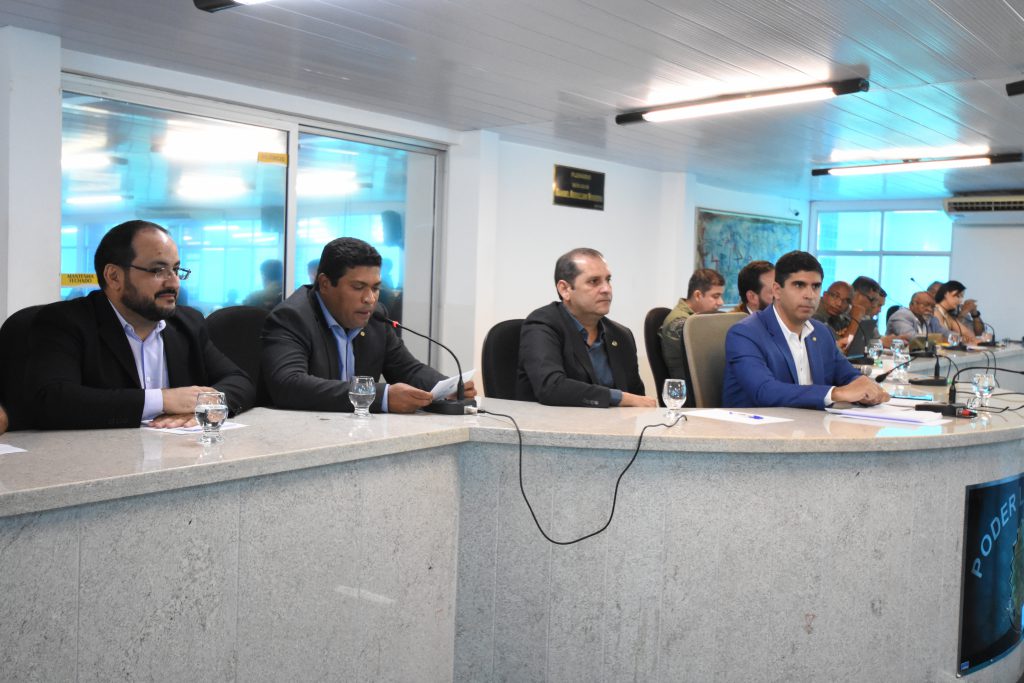 DIAGNÓSTICO - Colegiado formatou documento sobre segurança pública, com intuito de contribuir para diminuição dos índices de violência. Foto: Viliane Gomes/Divulgação