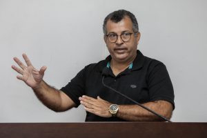 VISÃO - “Se queremos ter um hospital sustentável, que não dependa de verbas ocasionais, precisamos fazer a gestão dele como uma empresa”, sugeriu o tenente Walmir Santana. Foto: Nando Chiappetta