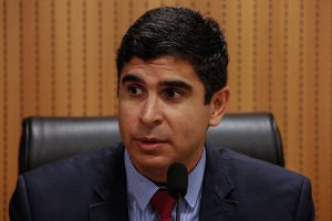 PARECER - Relator das proposições, Erick Lessa enfatizou que projetos buscam “dar função social aos bens e garantir às prefeituras uma estrutura mais adequada”. Foto: Roberta Gumarães