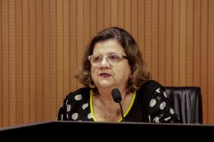 EMENDA - Matéria foi aprovada com alteração proposta por Teresa Leitão, prevendo apresentação anual de quadro de vagas pela Secretaria de Educação. Foto: Nando Chiappetta