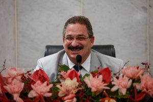 ELOGIO - “Agradeço a cada um que se esforça e contribui com a atuação da Alepe”, parabenizou o presidente da Casa, Eriberto Medeiros. Foto: Roberta Guimarães