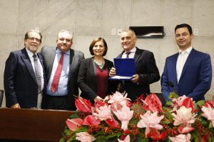 HOMENAGEM - Iniciativa foi proposta pela deputada Simone Santana. Foto: Jarbas Araújo