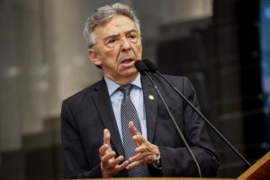 SITUAÇÃO - “Estou tranquilo por avalizar um governo que luta para atender às expectativas dos pernambucanos.” Foto: Roberto Soares