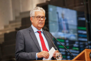 MACAPARANA - Parlamentar elogiou GOE por solução de ocorrência sem que qualquer dinheiro tenha sido enviado aos criminosos. Foto: Roberto Soares