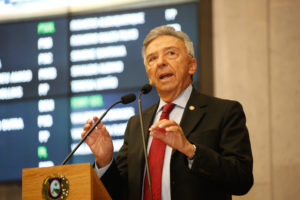 DEMANDAS - Deputado informou que insistirá com Governo do Estado sobre pleitos apresentados em 2019 e ainda não atendidos. Foto: Roberto Soares