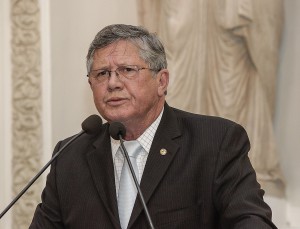 Dep. Ângelo Ferreira.