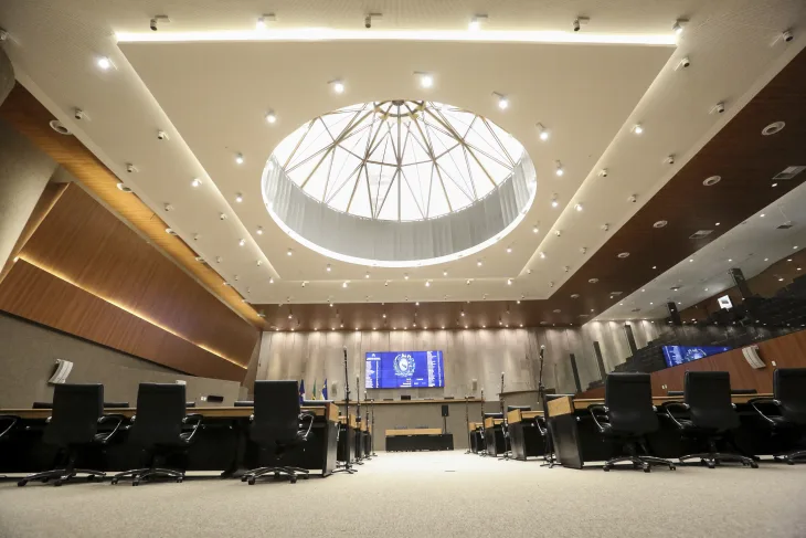 PRINCIPAIS MUDANÇAS - “Espaço mais aberto, mais confortável e com mais oportunidade de participação popular”, destaca presidente da Alepe, Guilherme Uchoa. Foto: Breno Laprovitera