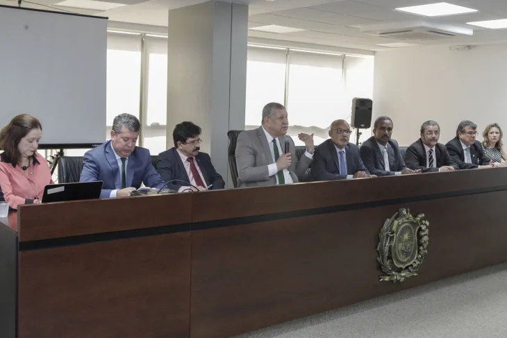 CRÍTICA - Participantes da audiência pública declararam preocupação com a medida que foi anunciada pelo Governo Federal. Foto: Nando Chiappetta