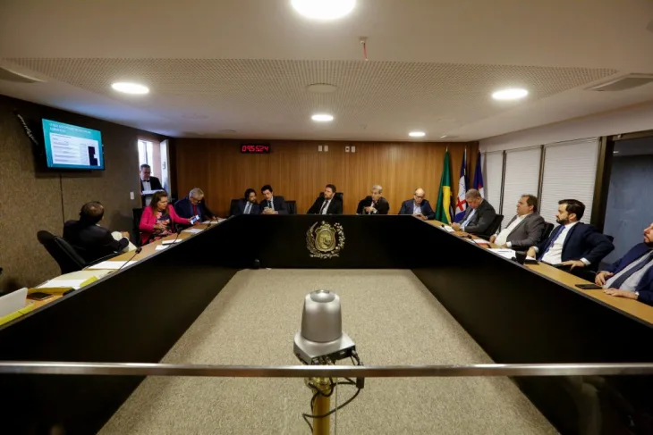 TRABALHO - Além de cinco audiências públicas, foram promovidas 15 reuniões para análise e aprovação de 20 dos 97 projetos recebidos. Foto: Roberta Guimarães