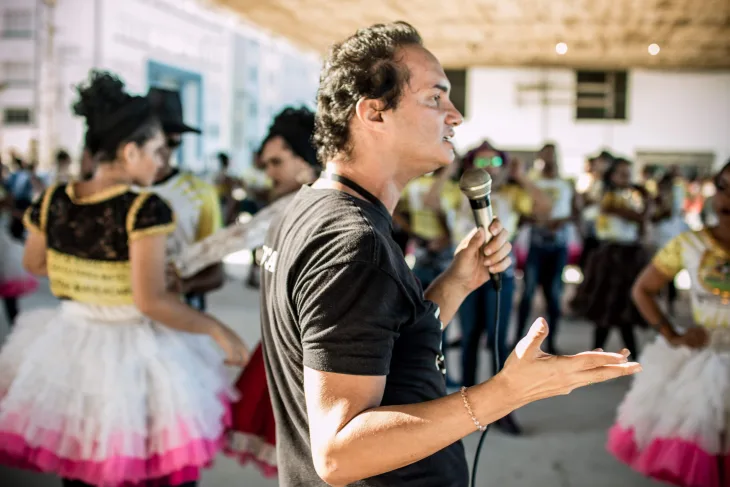 GONDIM - "Comecei ainda criança e só o amor pode explicar isso”, diz coreógrafo das quadrilhas Junina Tradição e Raio de Sol. Foto: Francisco Andrade/Acervo Cais do Sertão