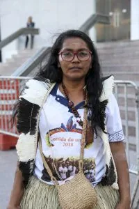 PLEITO - Representantes da etnia pedem a retirada de famílias que ocupam terras nos municípios de Tacaratu, Jatobá e Petrolândia. Clima é de tensão, contou Jacilene. Foto: Sabrina Nóbrega