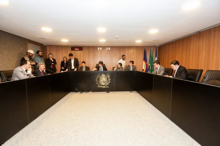 FINANÇAS - "Deputados avaliam se o orçamento comporta as propostas e apresentam emendas para remanejar recursos entre as áreas", explica Lucas Ramos. Foto: Roberto Soares