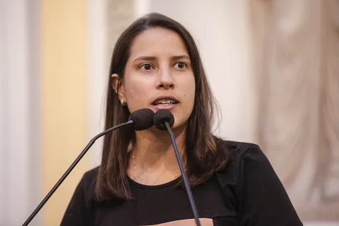 Dep. Raquel Lyra.
