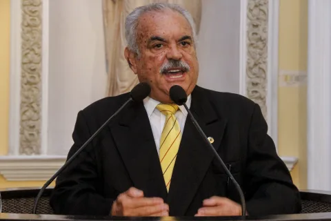 RICARDO COSTA - “A Corregedoria da Polícia Militar está agindo dentro dos prazos para apurar o caso o mais rápido possível.” Jarbas Araújo