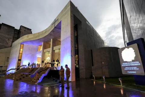 ARQUITETURA - Carlos Fernando Pontual assina projeto do novo edifício-sede Governador Miguel Arraes de Alencar. Foto: Rinaldo Marques