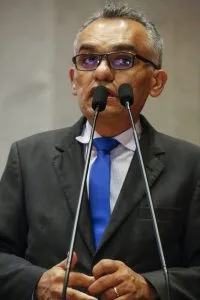 DEBATE - Odacy Amorim pediu que secretário estadual de Saúde venha discutir tema com parlamentares. Foto: Jarbas Araújo