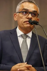 ELEIÇÕES - Parlamentar ainda voltou à tribuna para defender que o TSE paute a decisão sobre a candidatura do ex-presidente Lula. Foto: Jarbas Araújo