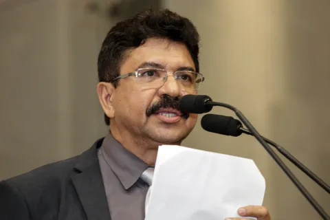 BENEFÍCIO - Deputado diz que medida garantiria consideráveis recursos financeiros para cidades pernambucanas se destacam nacionalmente nessa área. Foto: Roberto Soares