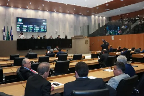 ESTREIA - A partir desta quinta, pernambucanos poderão conferir, em tempo real, as Reuniões Plenárias no canal aberto 28.2. Foto: Jarbas Araújo