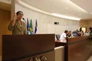 CAMINHO - “É preciso mobilização e aproximação com outros movimentos”, defendeu a procuradora do MPT-PE Vanessa Patriota. Foto: Tarsio Alves/Divulgação