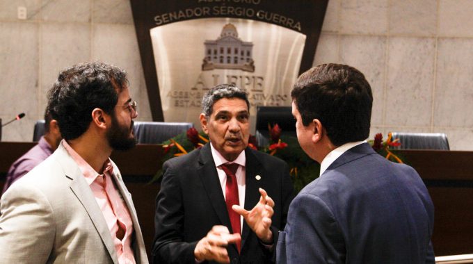 Frente discute com bancada federal ações pela Transnordestina